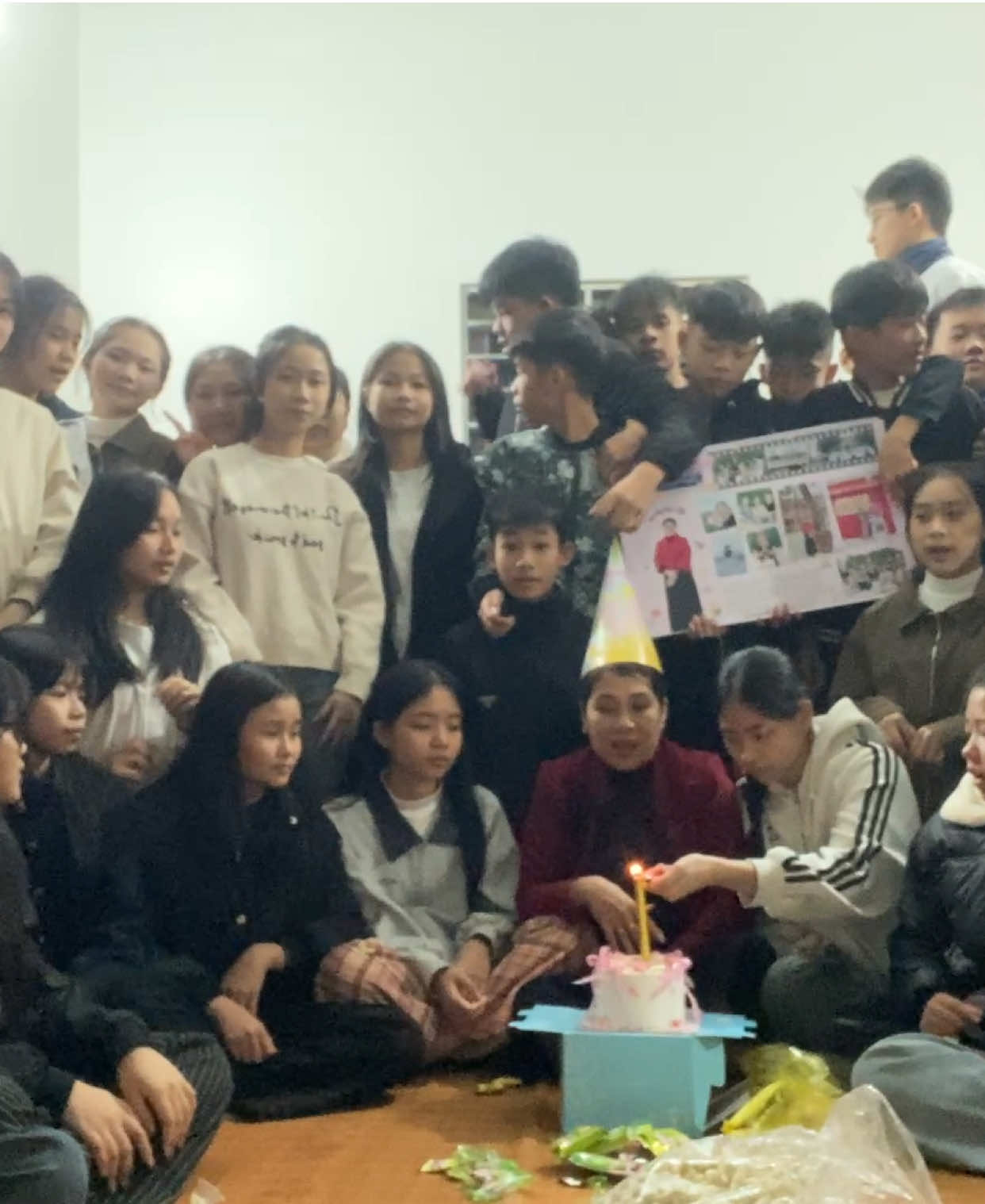 @9B ai cũng m&ecirc;😍