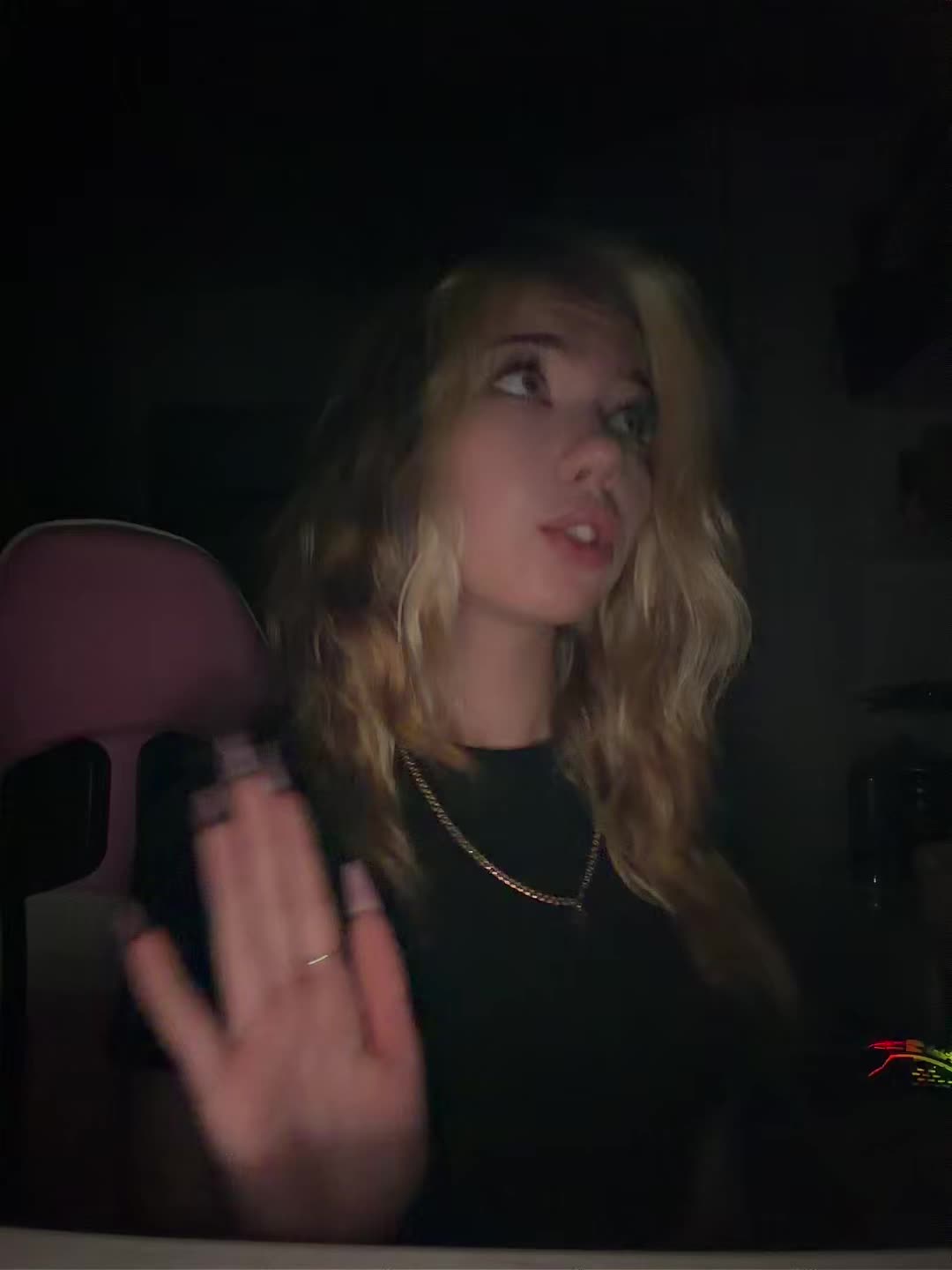 @Анастасия 🎀