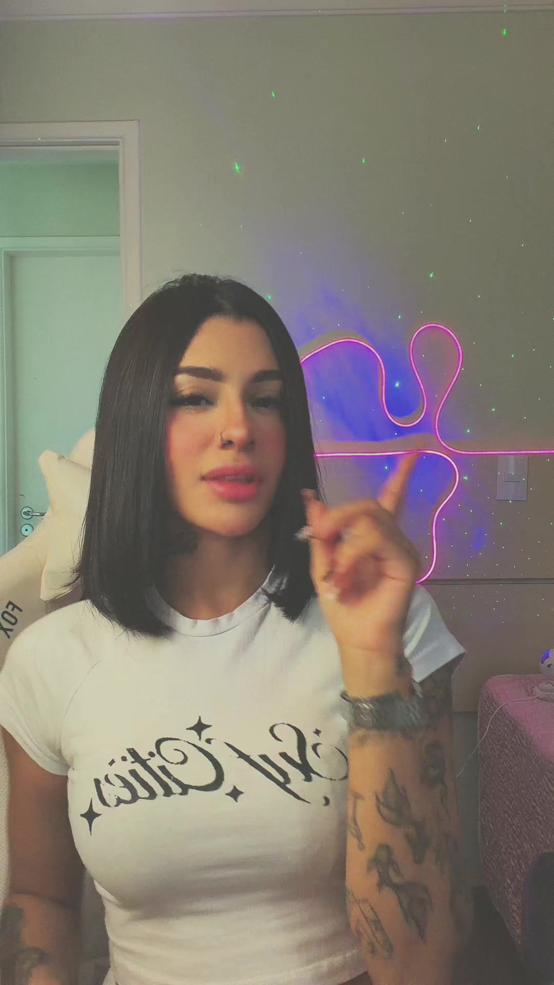@Thaina Rocha 🐺