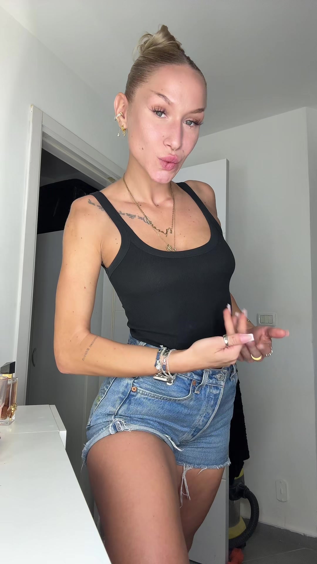 @Ilana