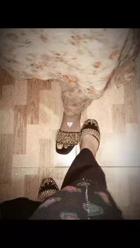 @lovely queen 749