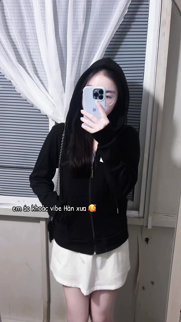 @Diệu Hương 𝓻𝓮𝓿𝓲𝓮𝔀