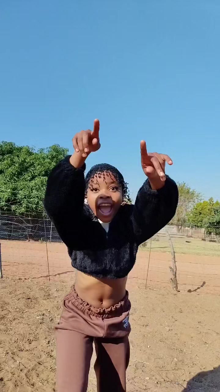 @phomello