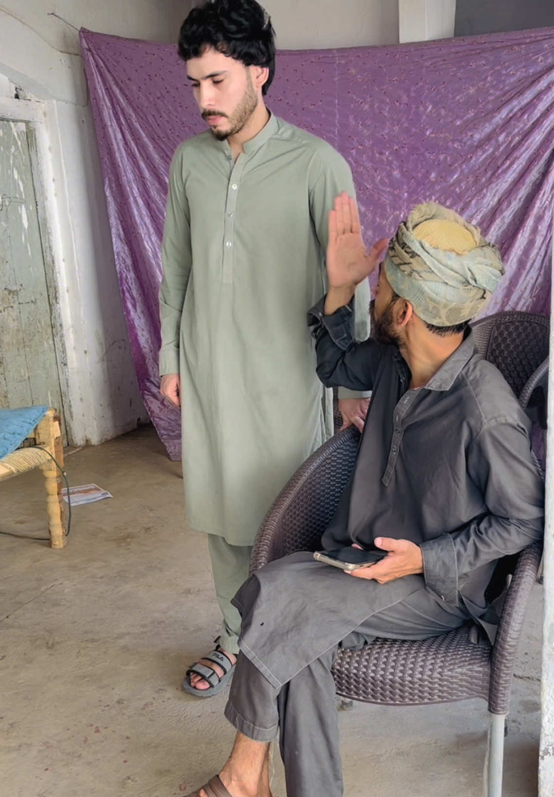 @hasnainshahi_27