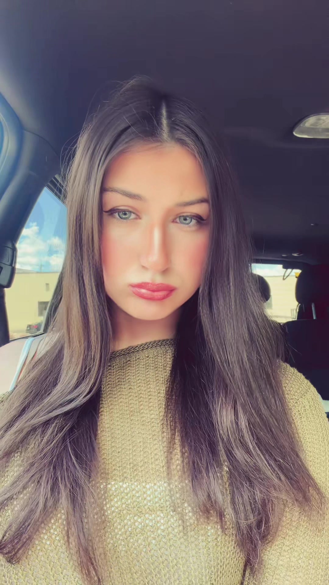 @sabrina
