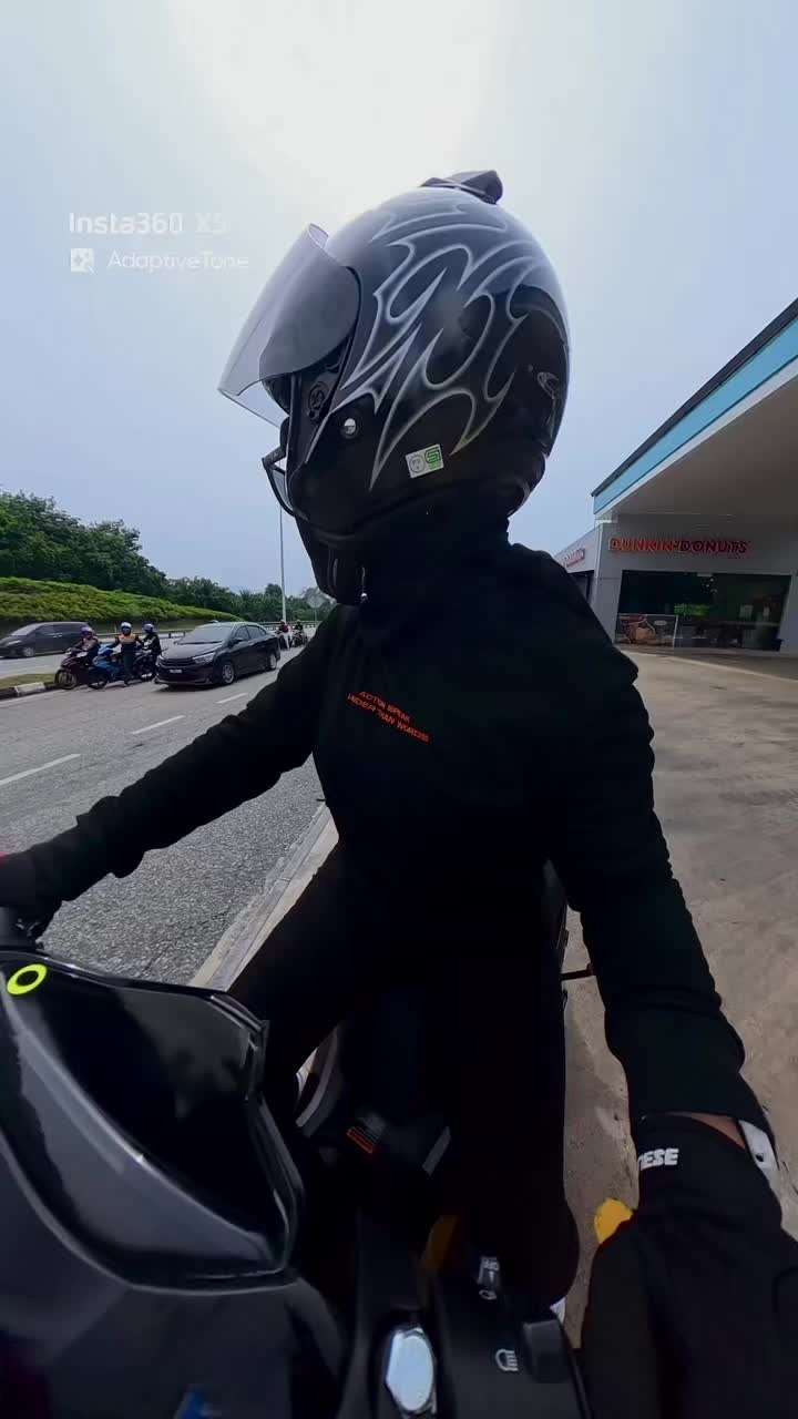 @Syazaaa