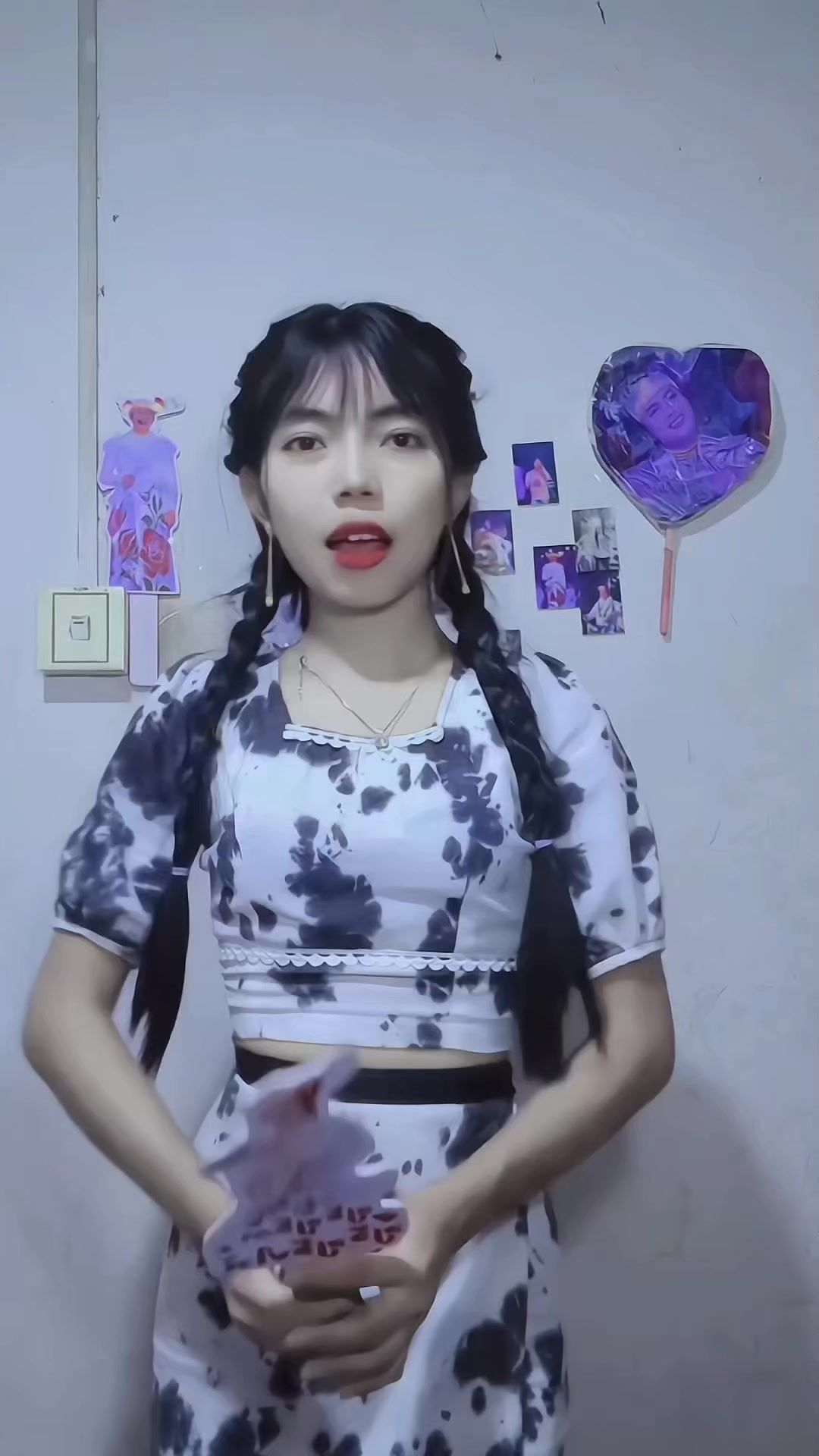 @Hninei :Phoe chit fan girl