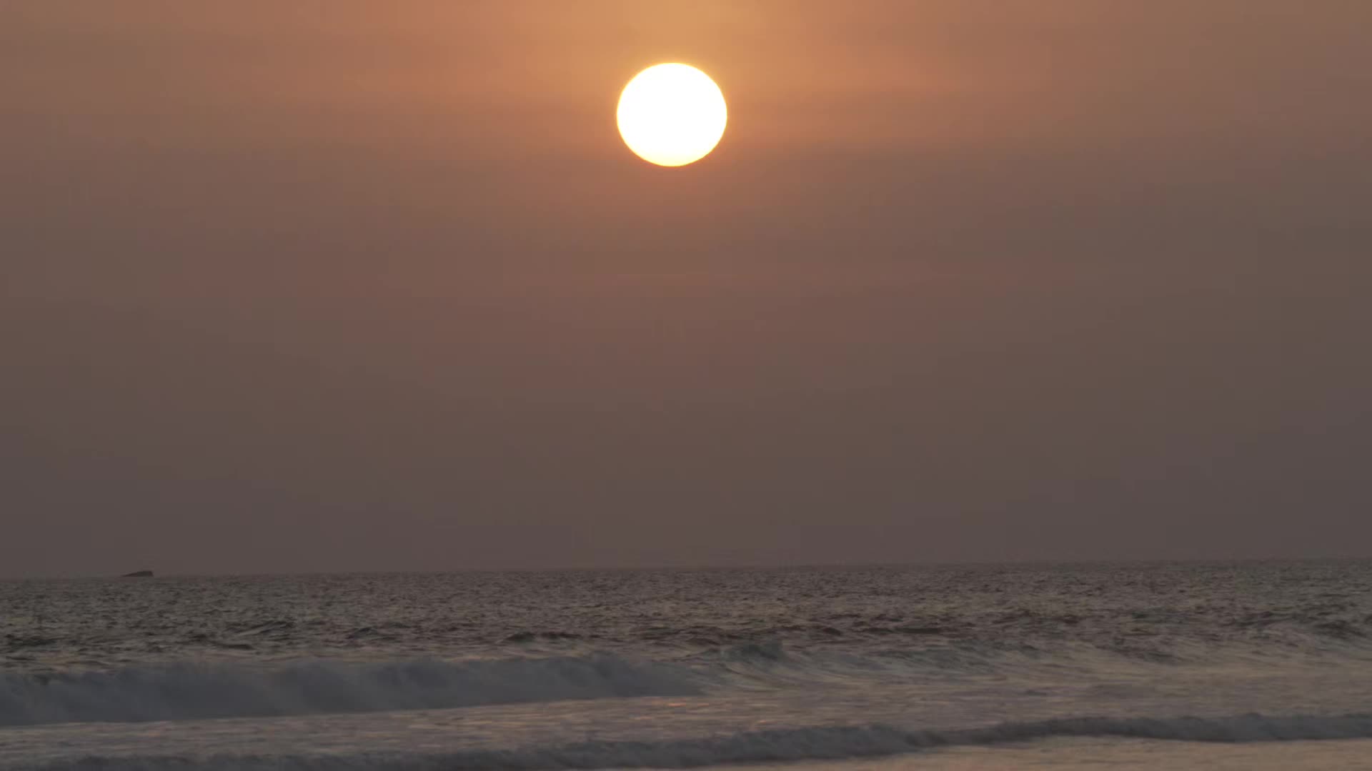 @Efra&iacute;n life 🏄🌊🌤️