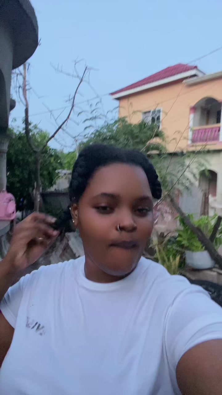 @pretty_melaninn