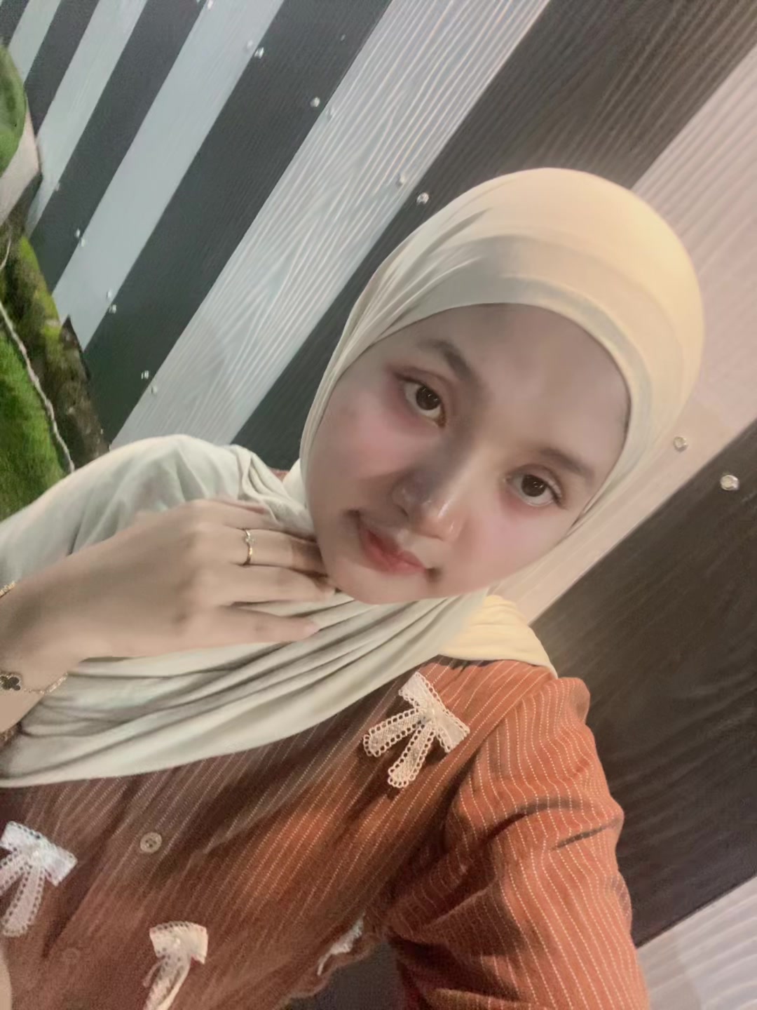 @Auraaa__