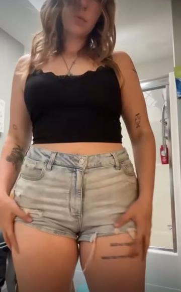 @chloe_devereaux
