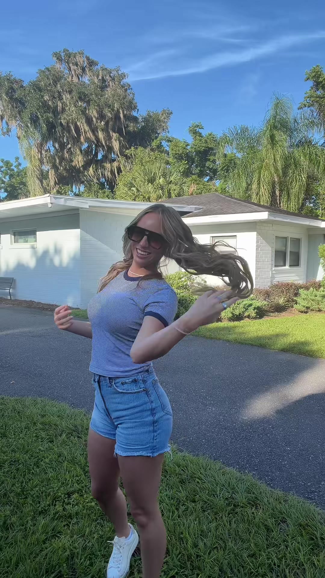 @lilydamoree