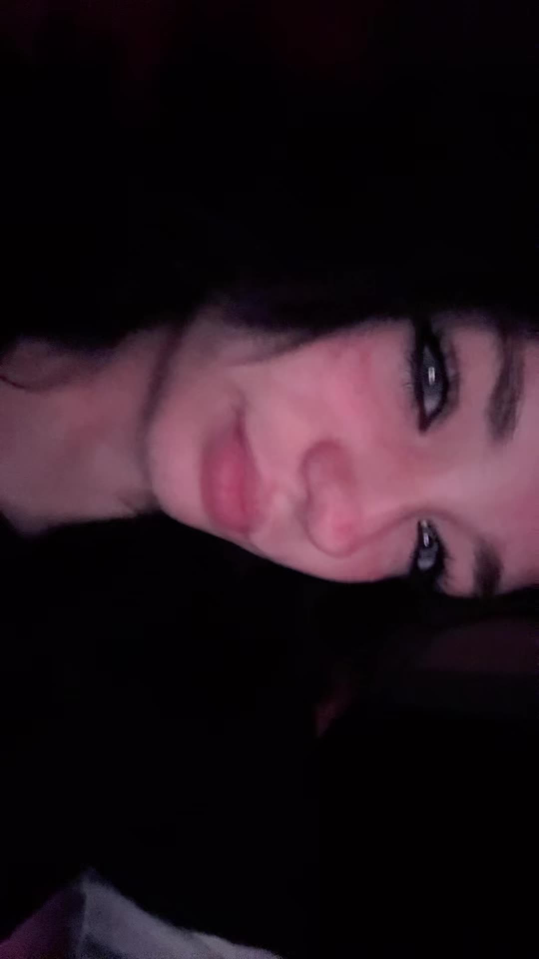 @༒