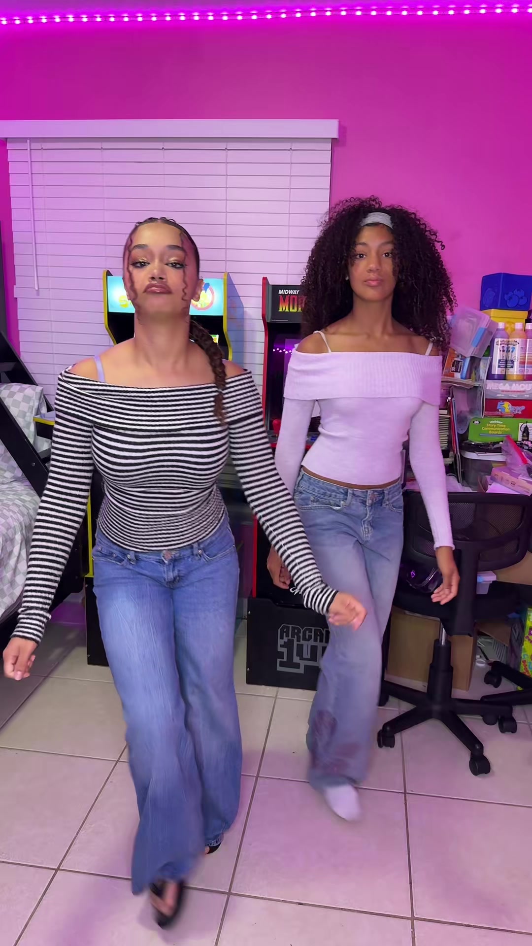 @DemDaddysGirls4