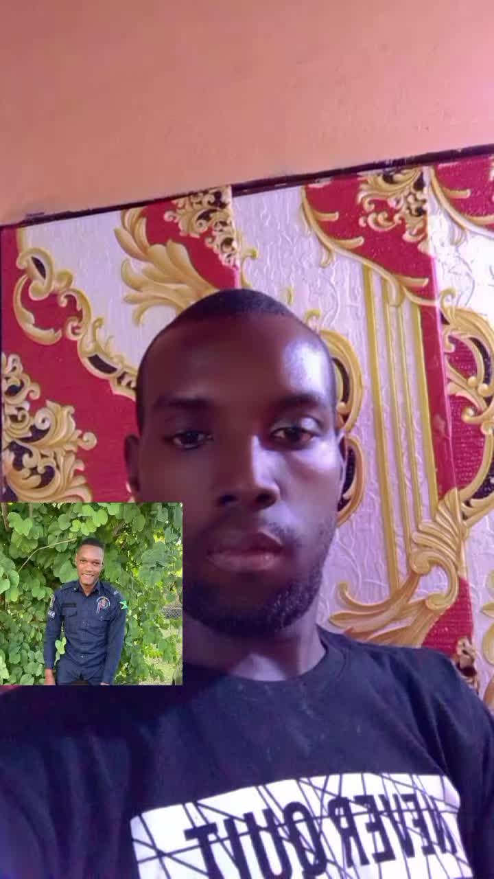@Derval Maroon✊️
