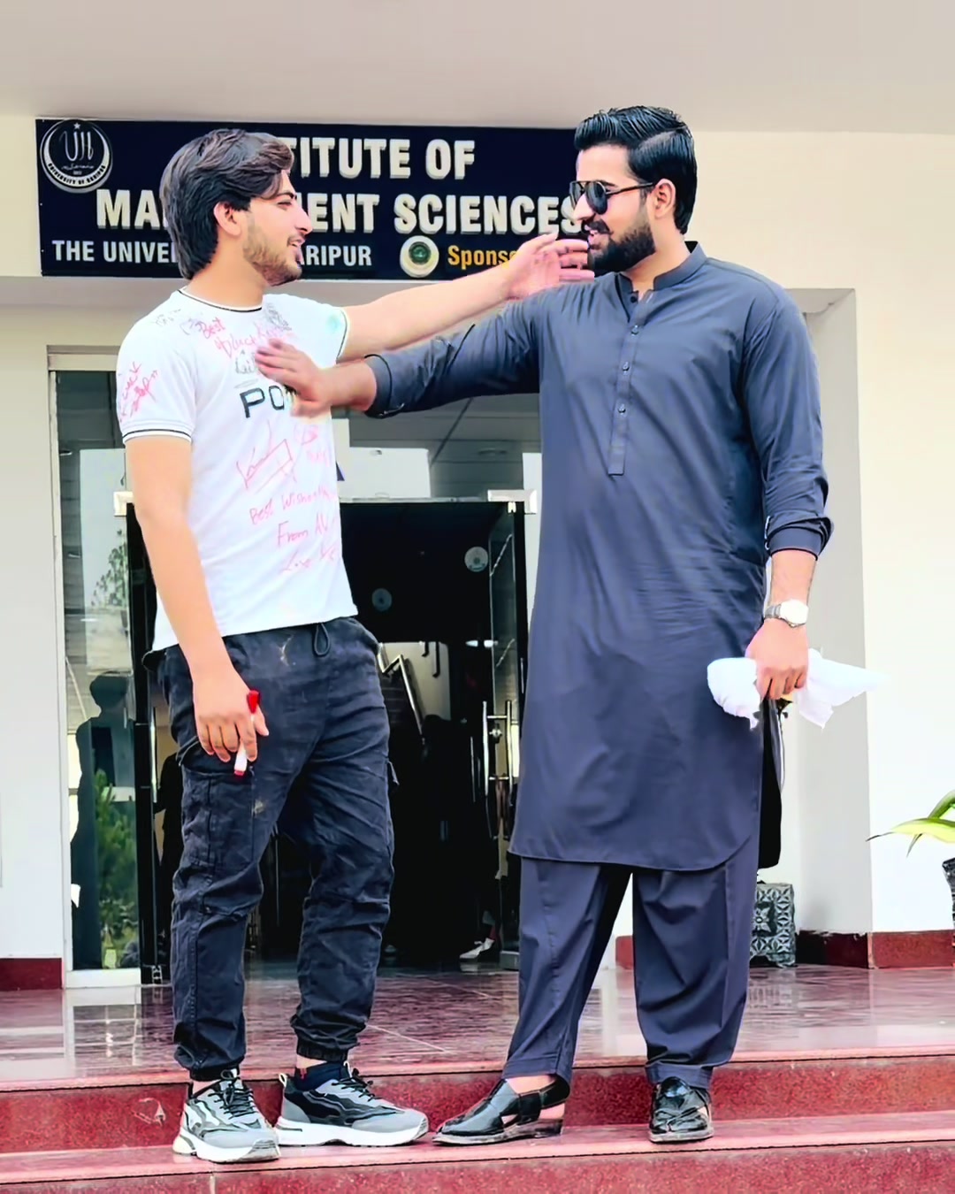 @Ali_Malik