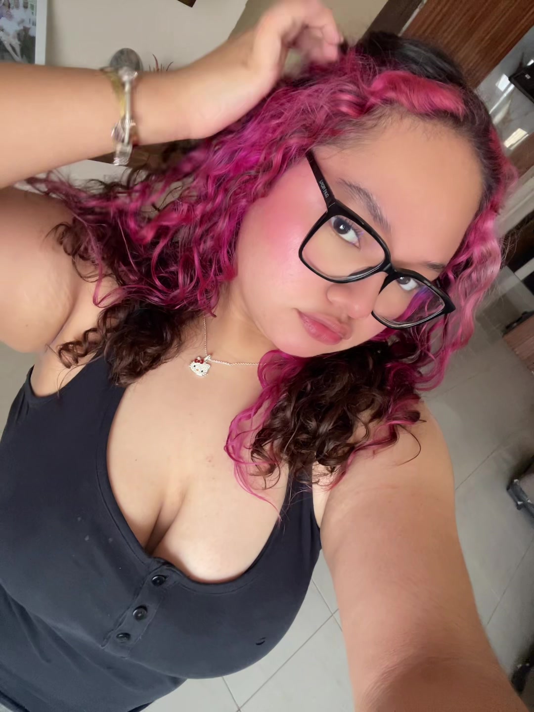 @adamaris