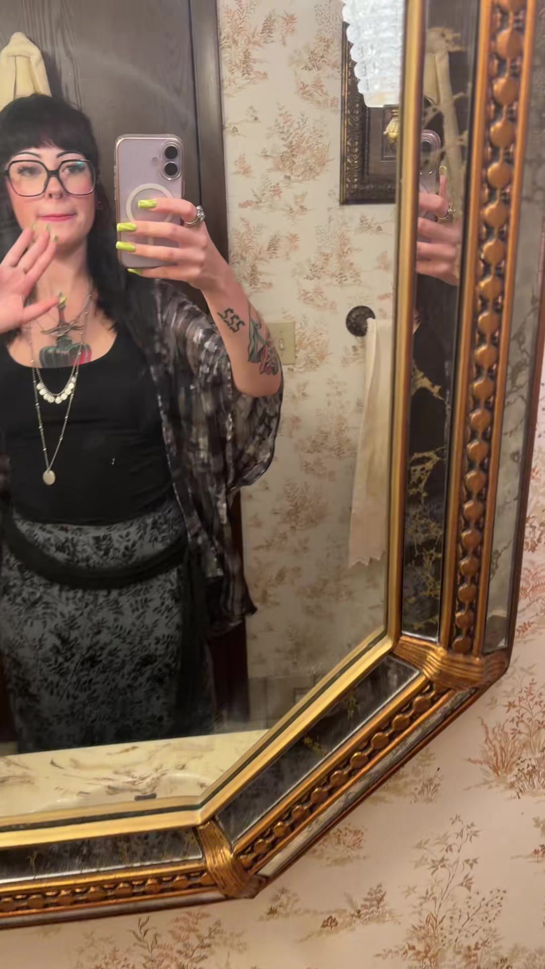 @ellasuewhatitdo