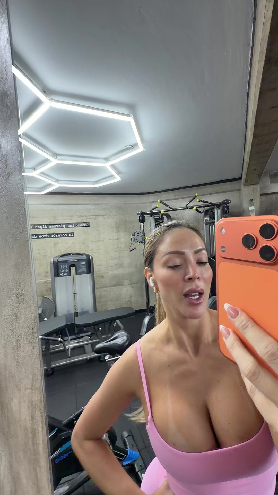 @Sheyla Rojas oficial 1
