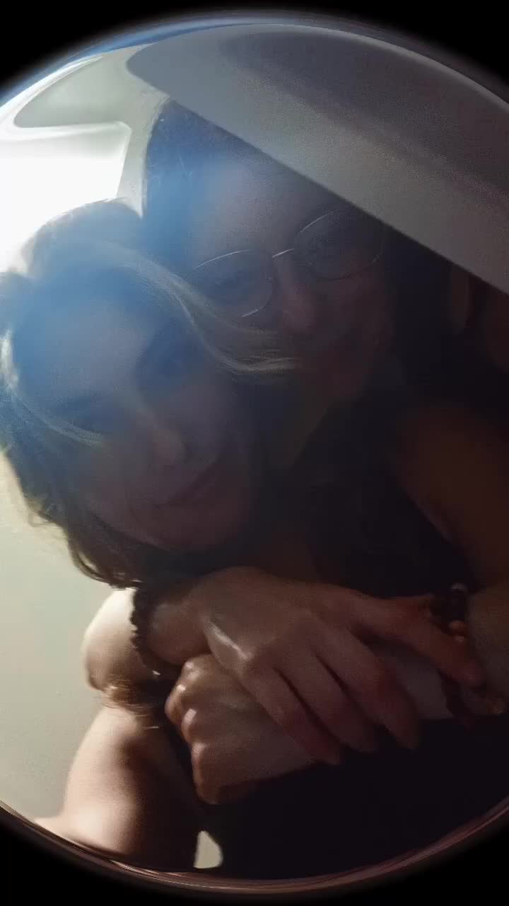 @lolamae