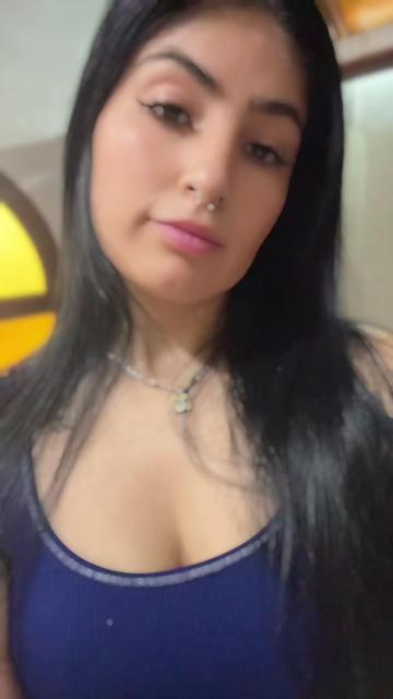 @angieurtubey