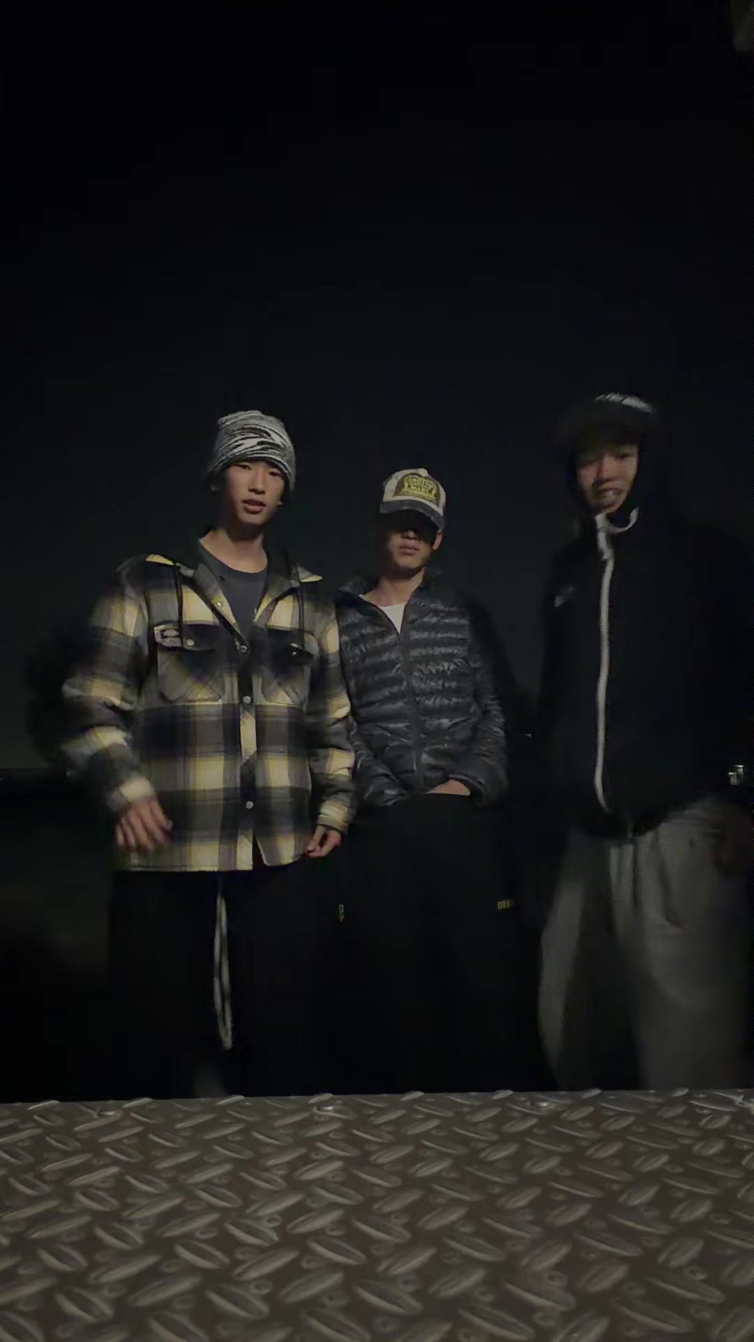 @ケンゾウ