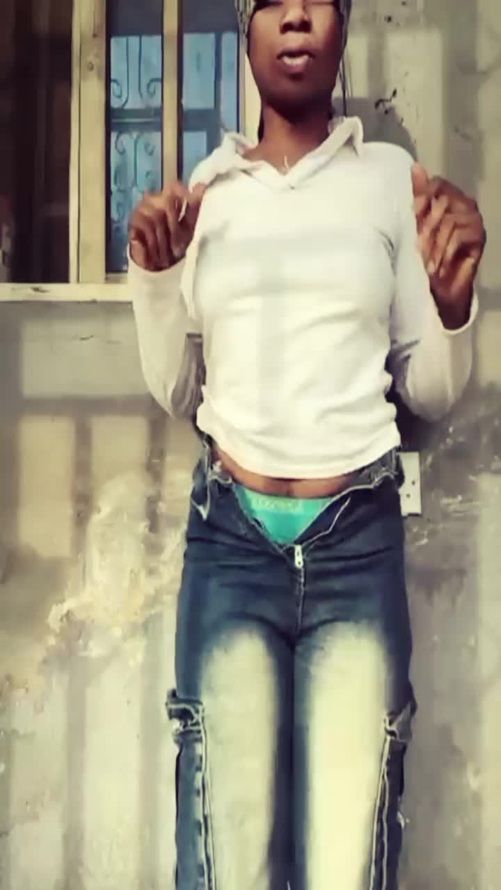 @Ayo