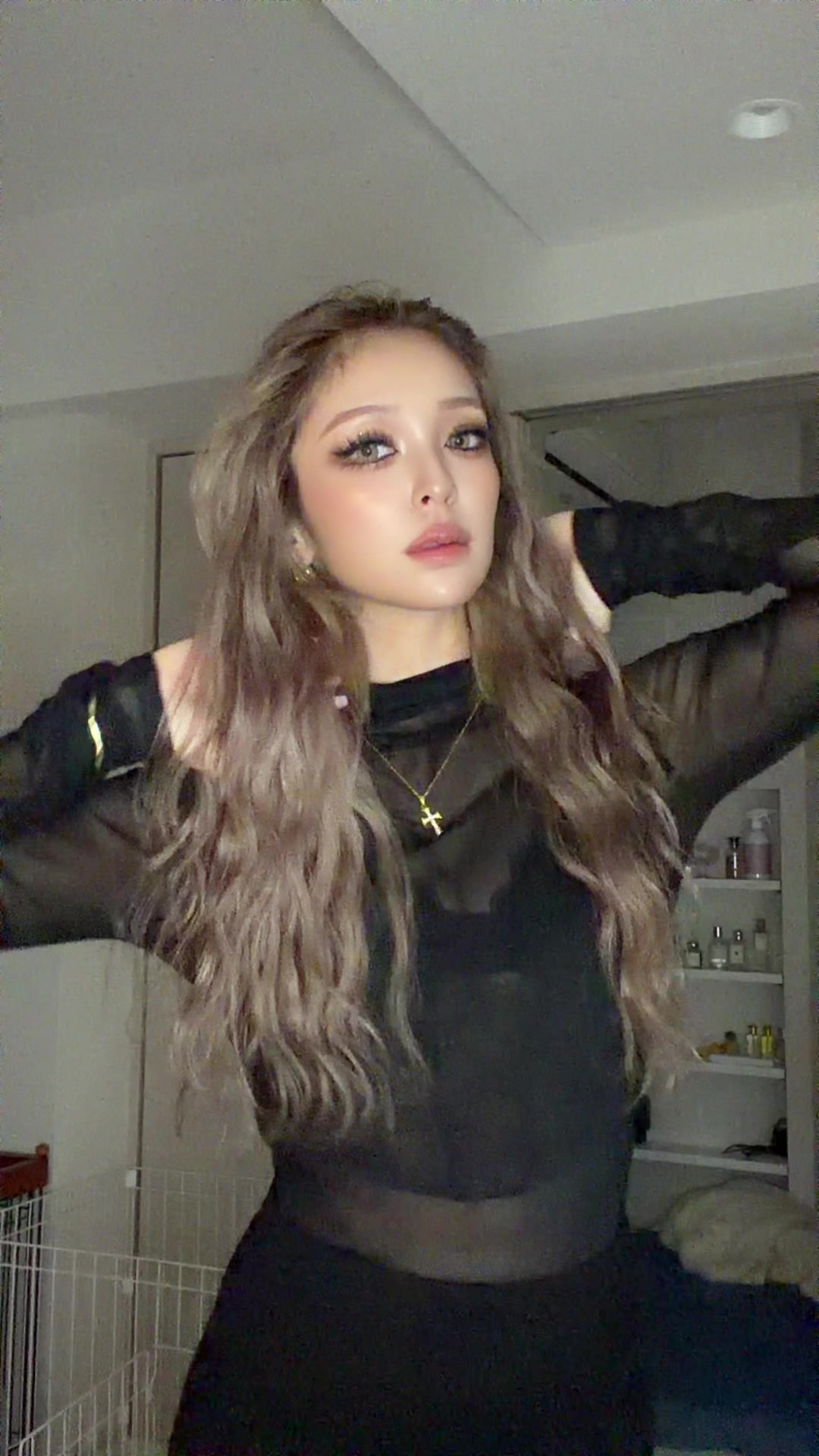 @マユ