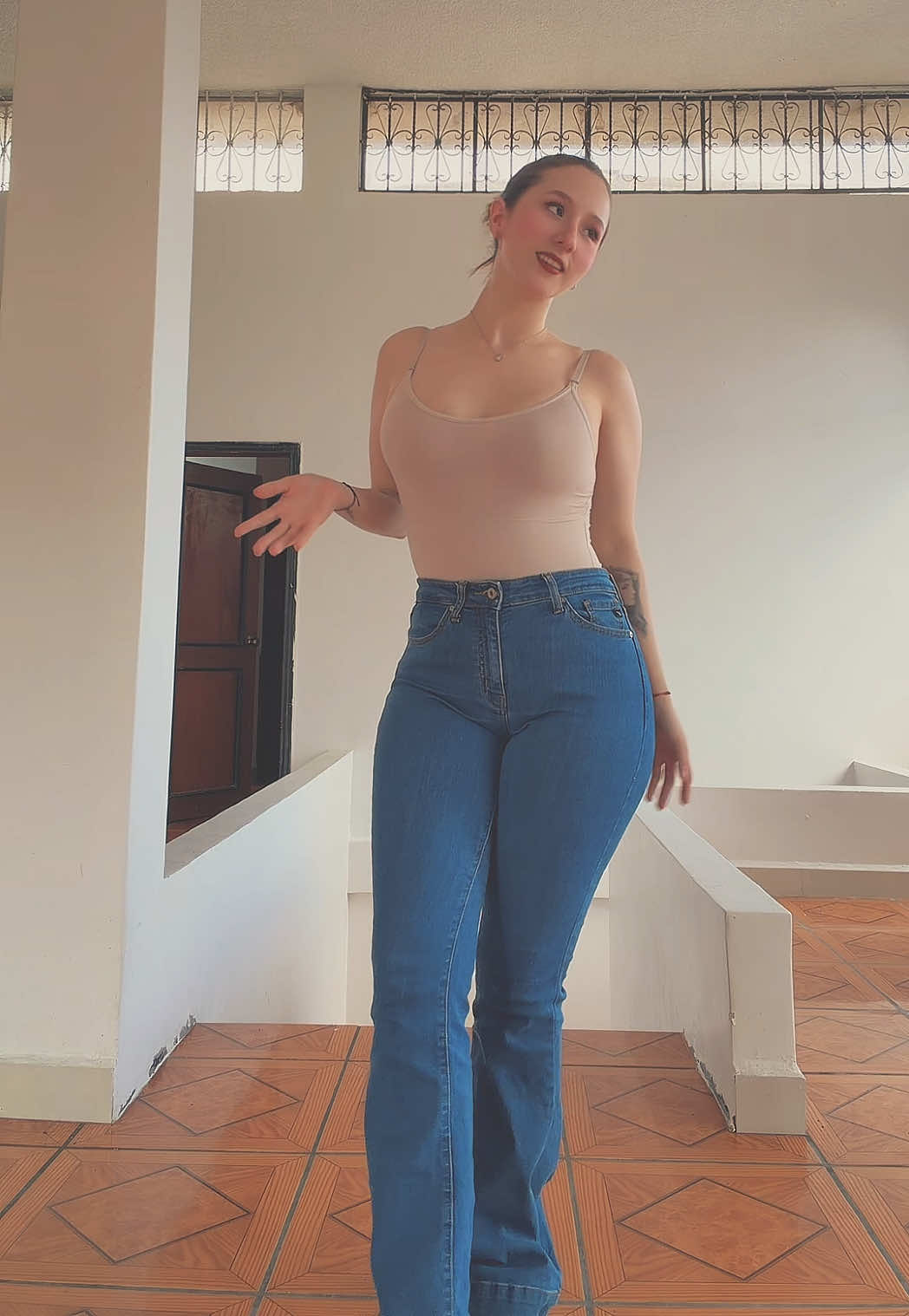 @Ari