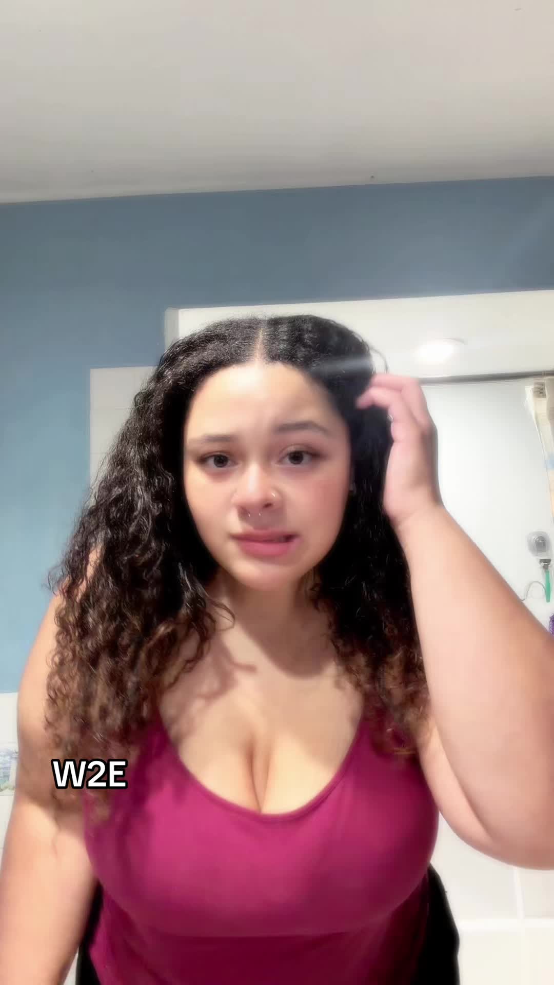 @T<3