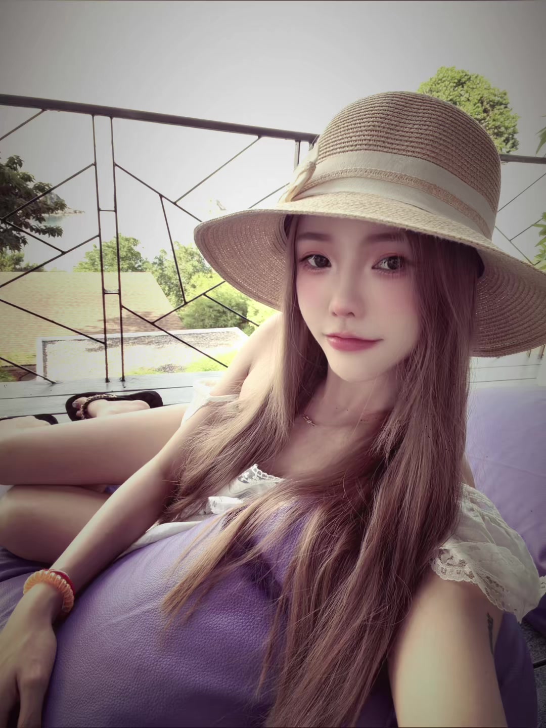 @Minnie