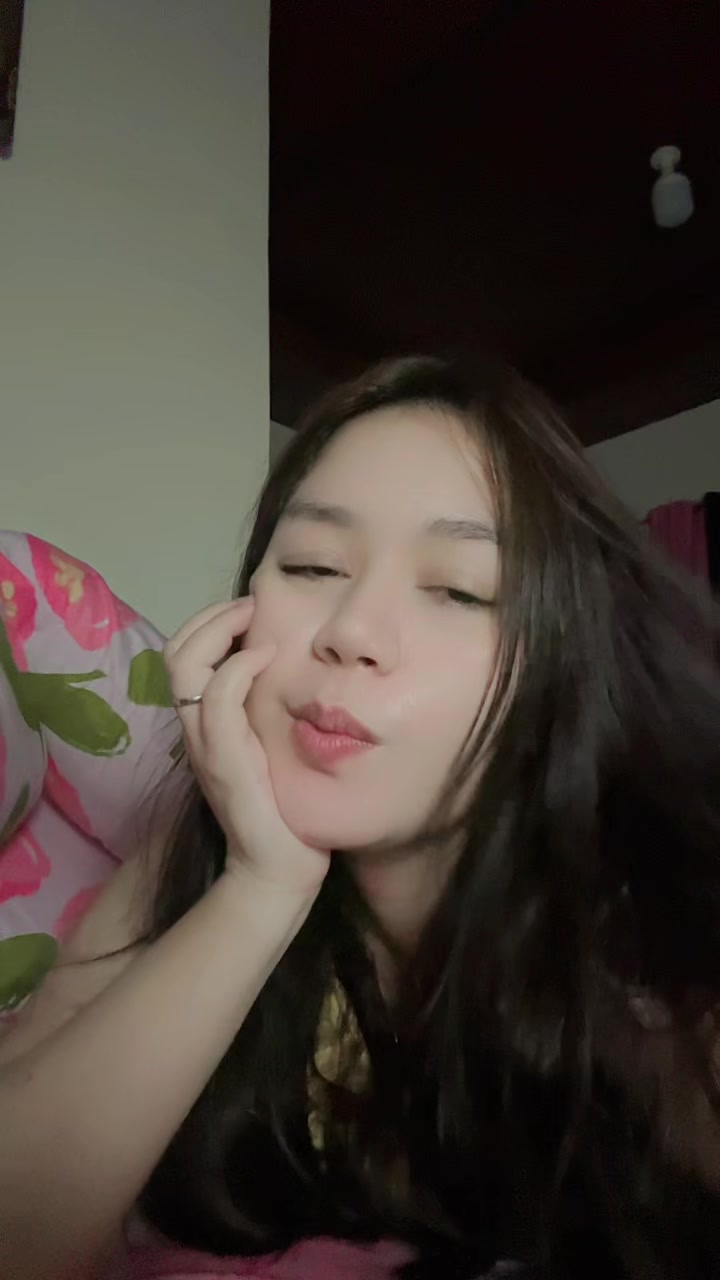 @Miss Cha 🥀