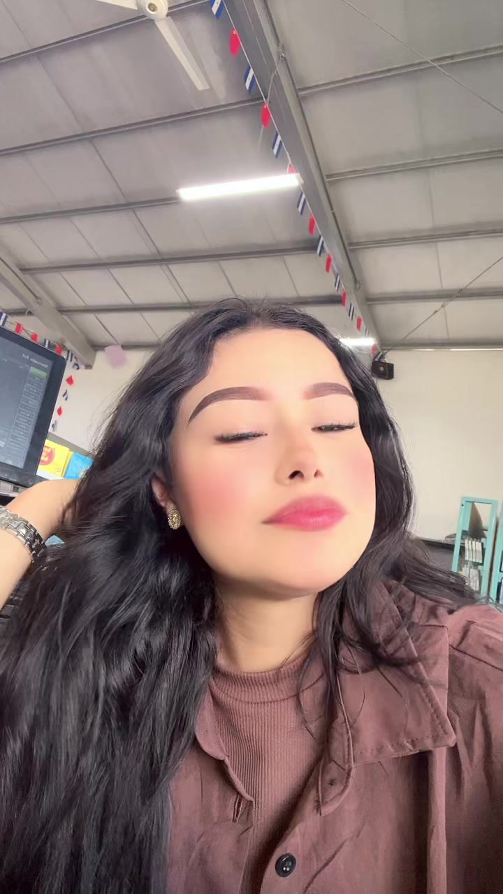 @𝑱 𝒂 𝒎 𝒊 𝒍 𝒆 𝒕 𝒉