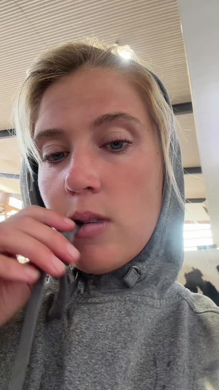 @Katie_jo_