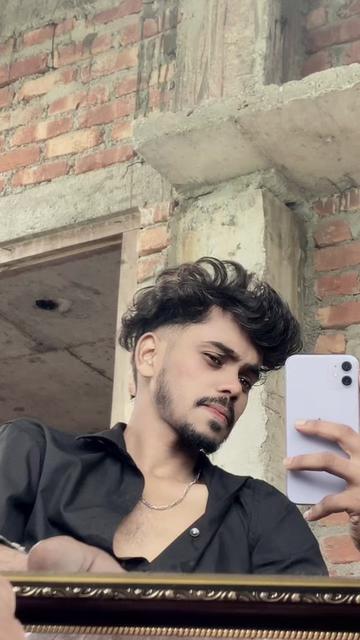 @Lukeshraj💕