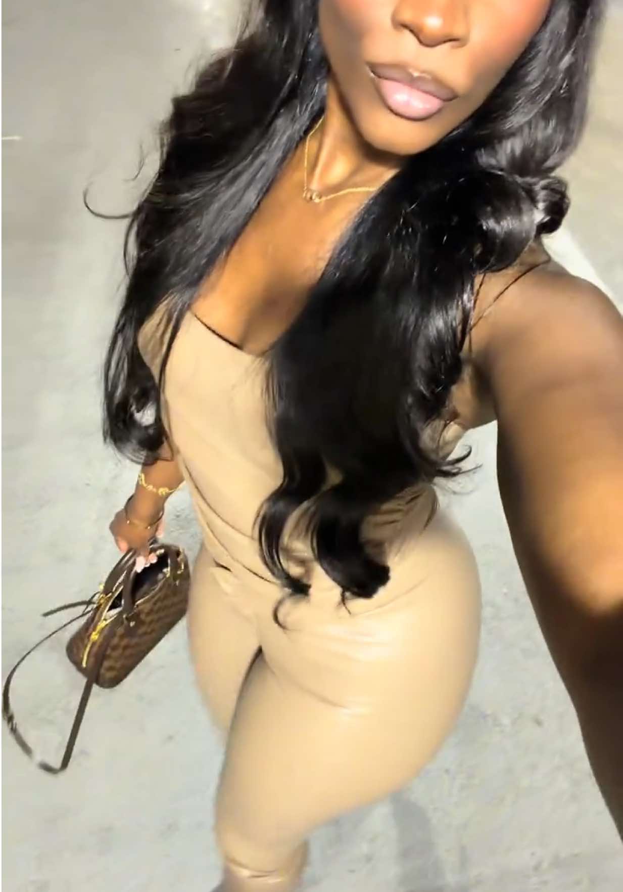 @Tikitalenai