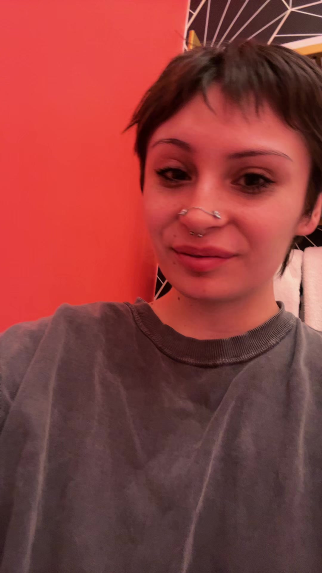 @D A N I E L A