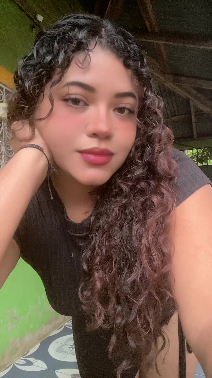@Julissa🦋