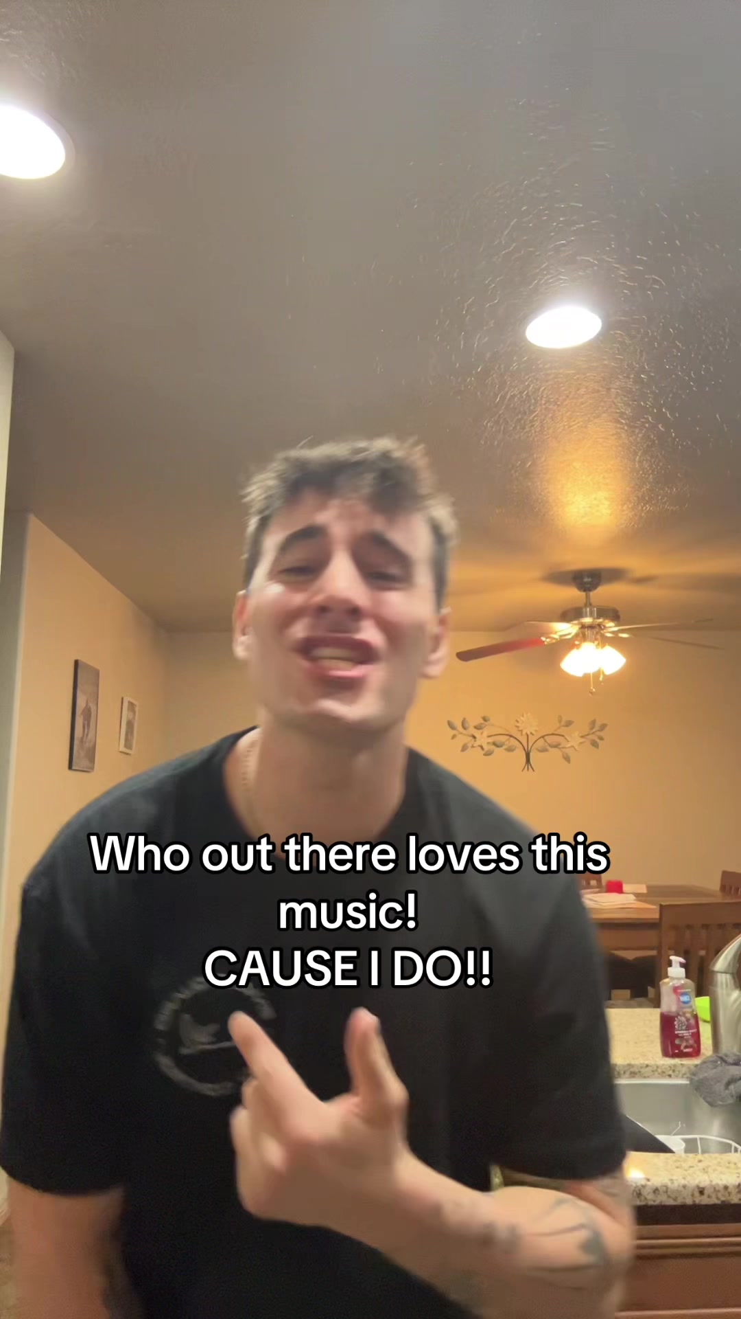 @CARSONGOESPUNK