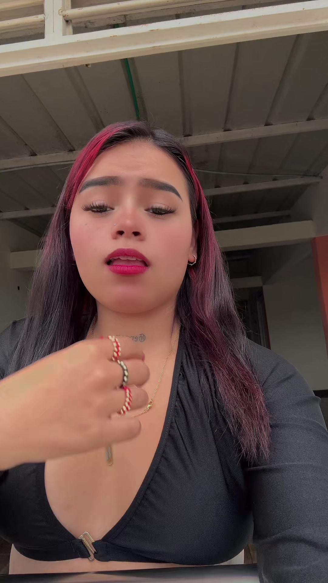 @Jessica🖤.!