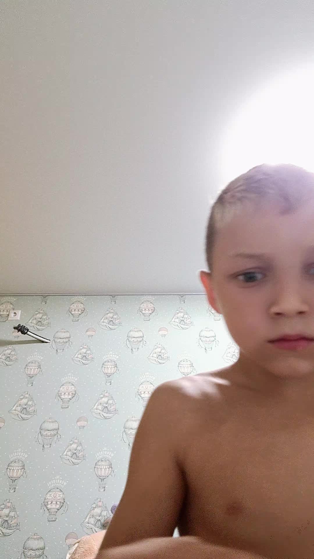 @голубой