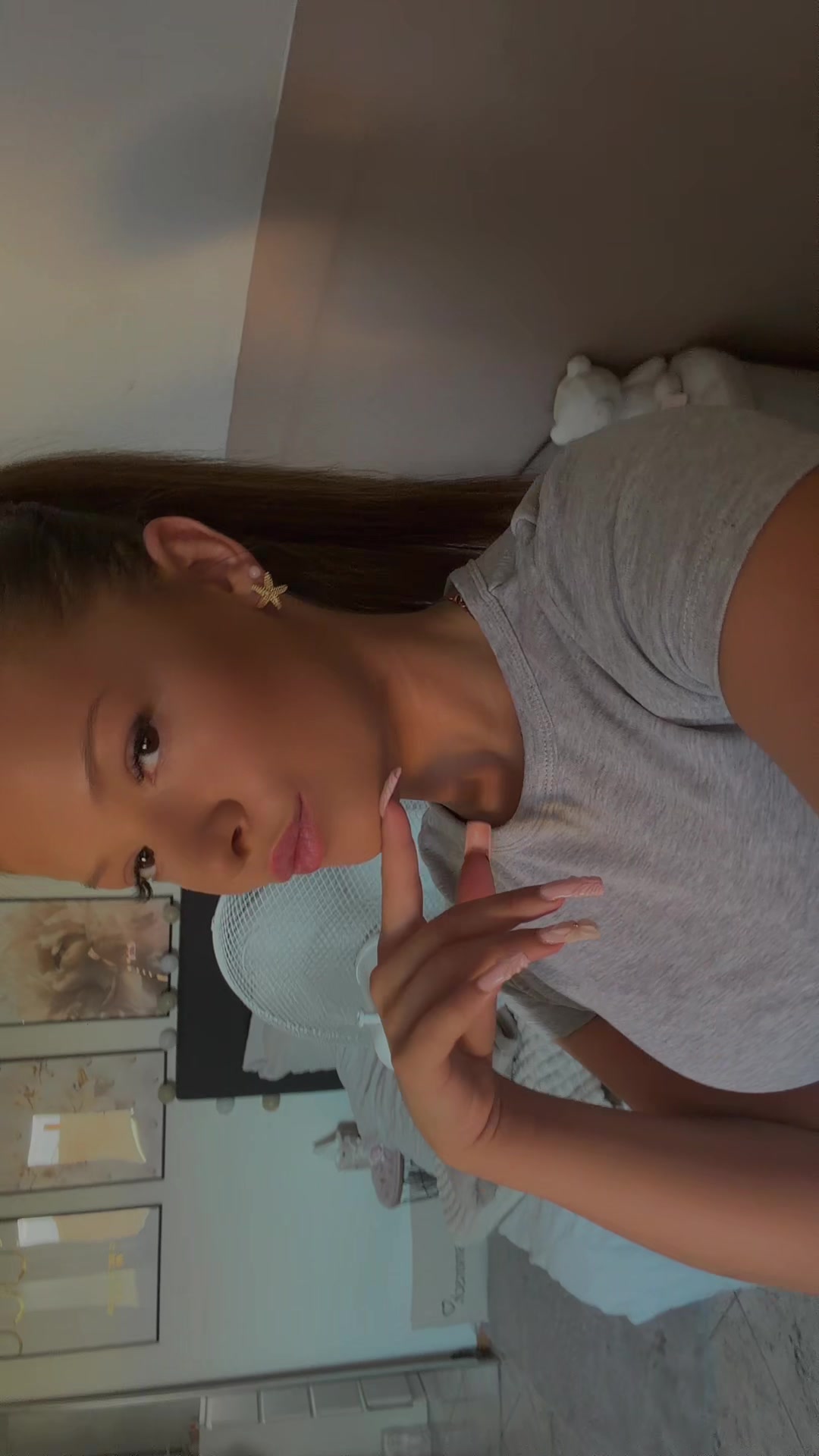 @Sophia