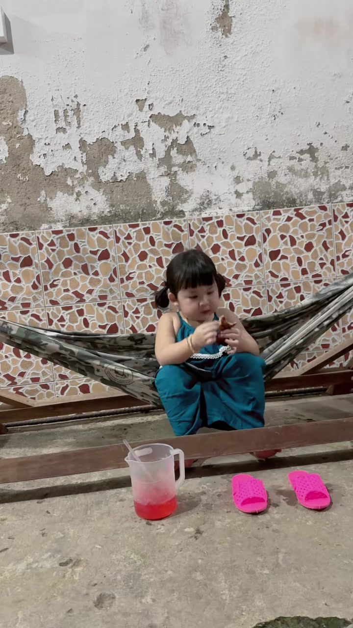 @Mèo San San