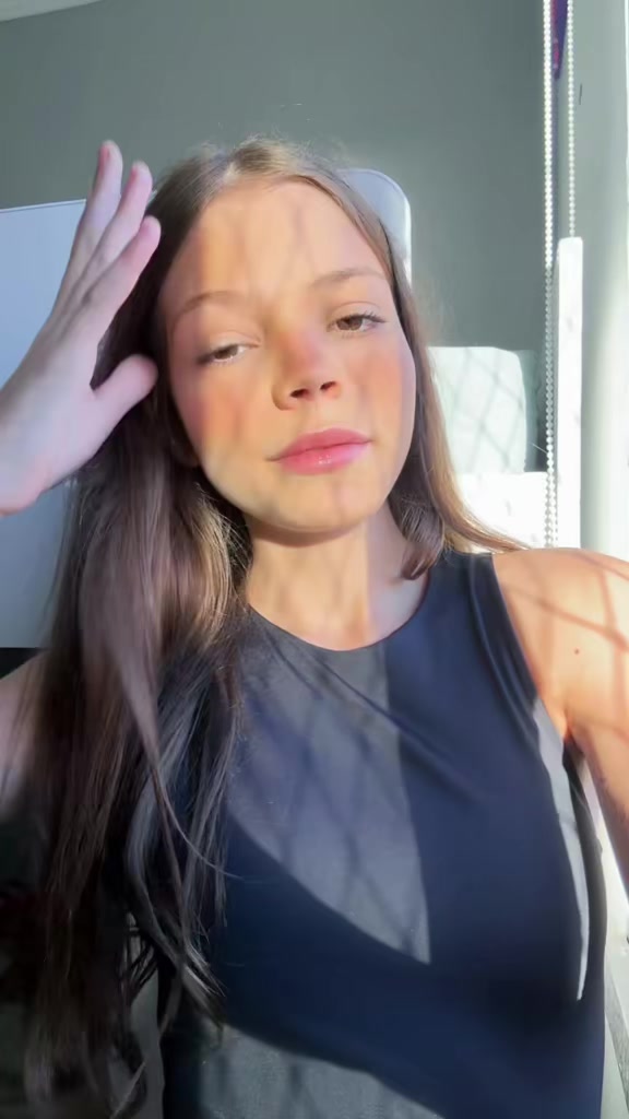 @isadoraamoraiss_