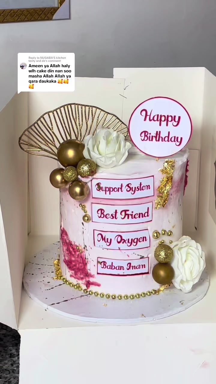 @halys_cakes_nd_more