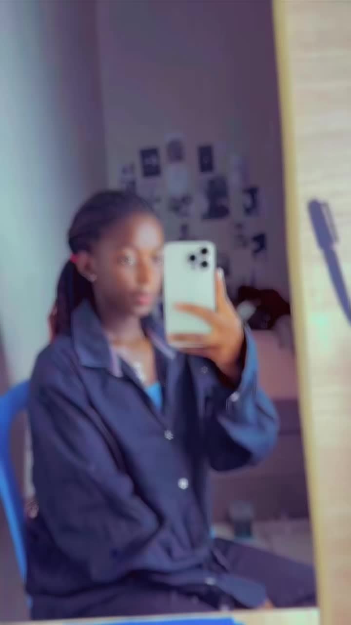 @🕊️Shyra💙🦋