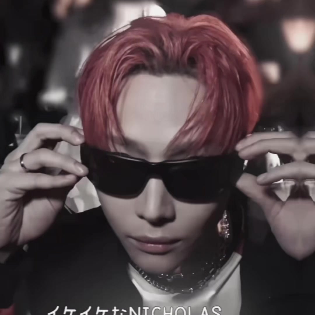 @yvi | 𝙬𝙚 𝙤𝙣 𝙛𝙞𝙧𝙚 𓃦