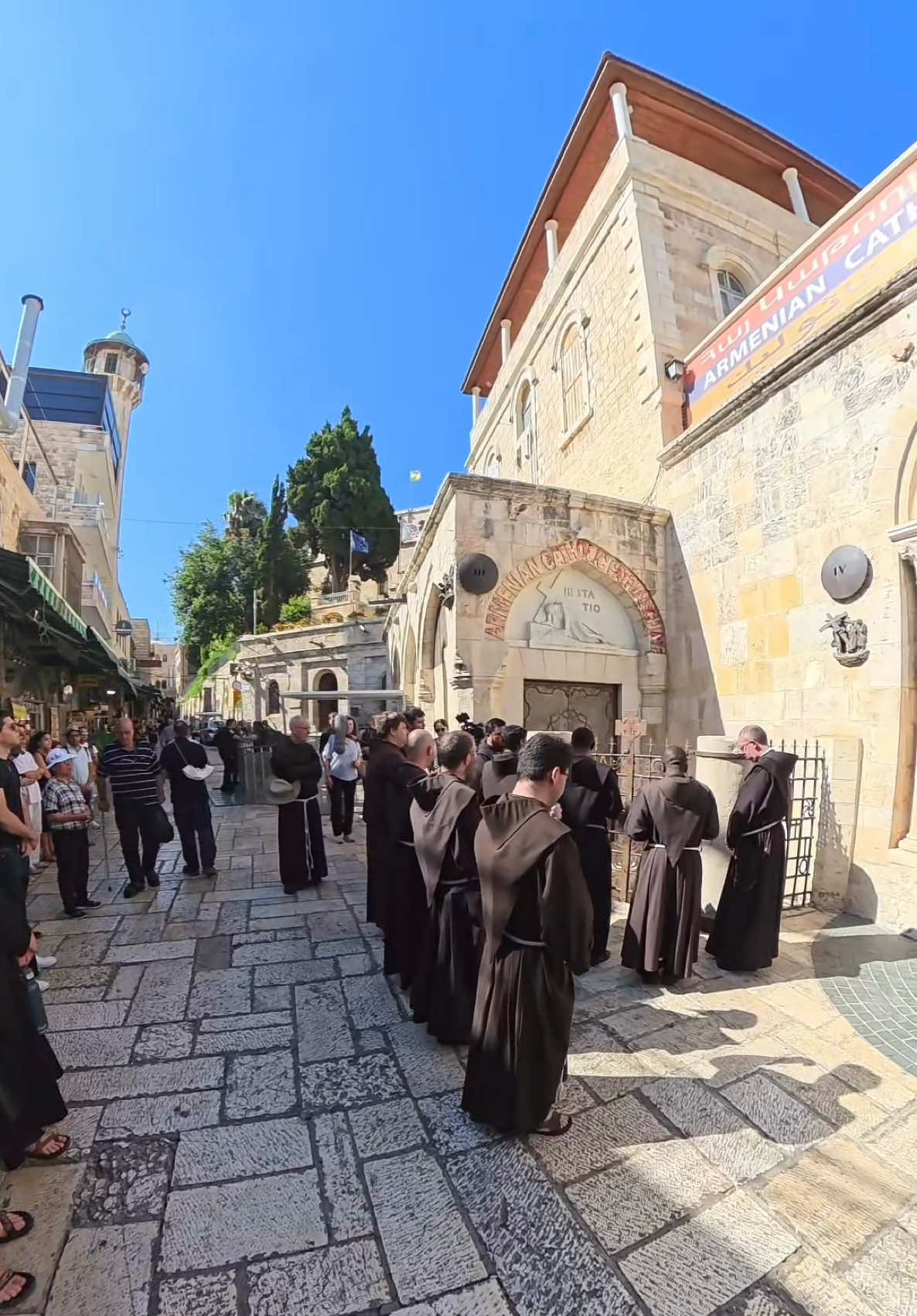 @Holy Land Explorer 🌏