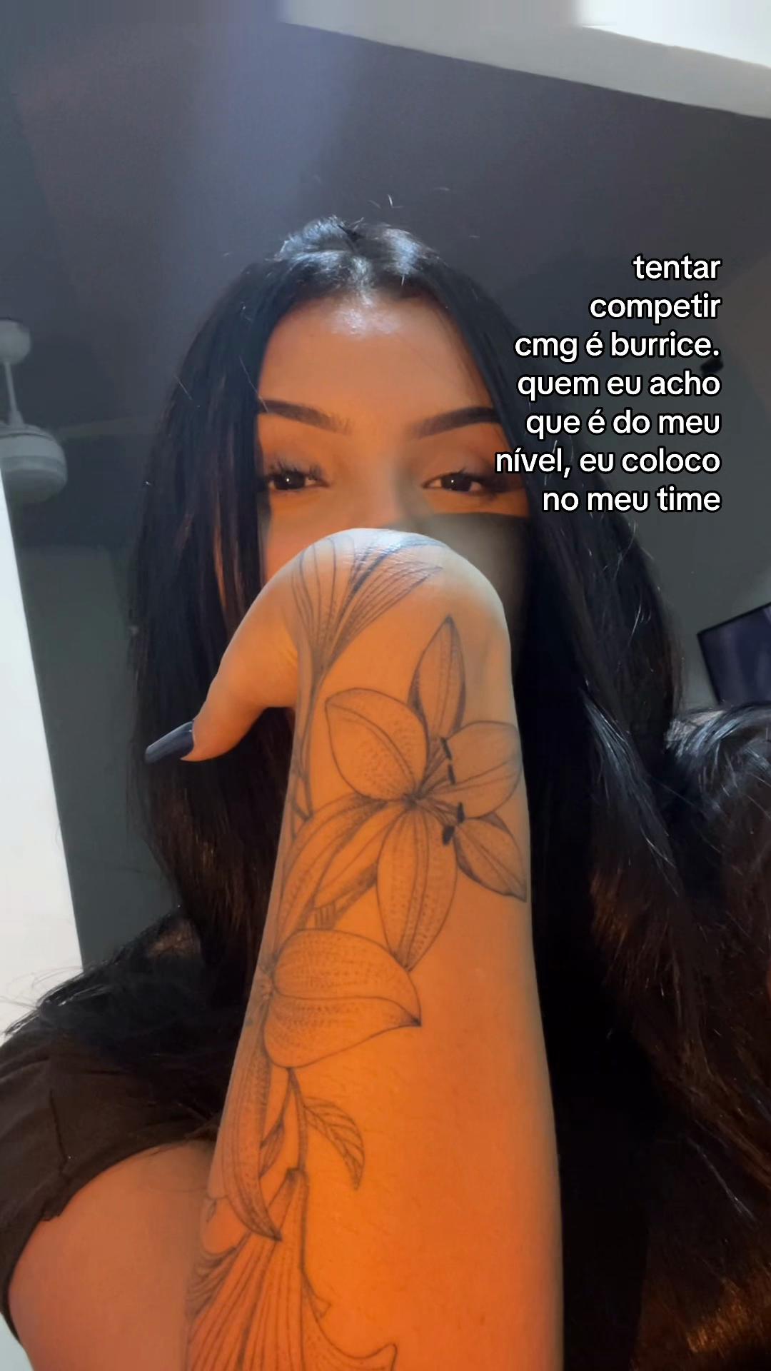 @𝐸🎀