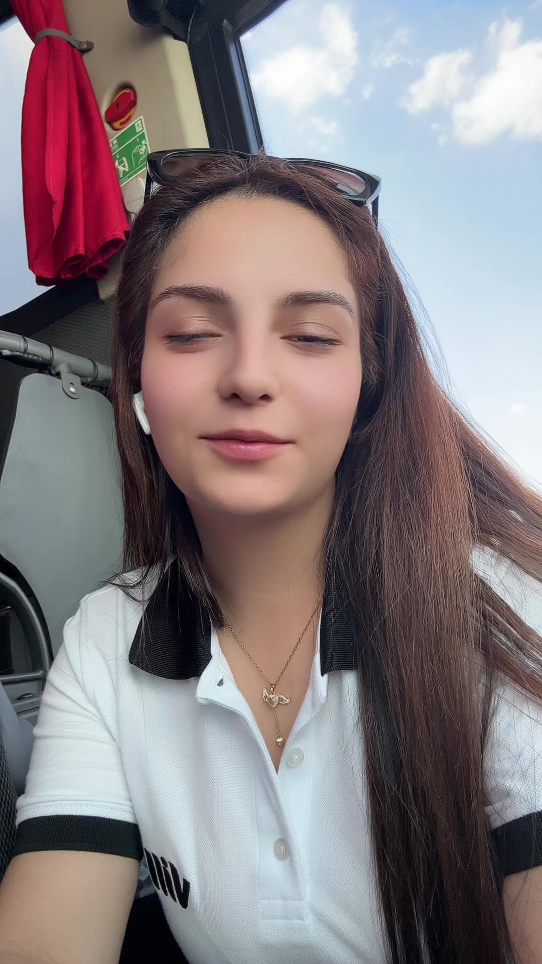 @Rabia.hostes41